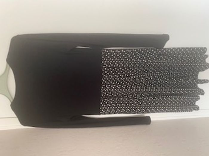 robe noire imprimé