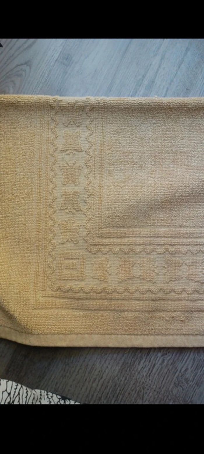Tapis de bain jaune orange - photo numéro 2