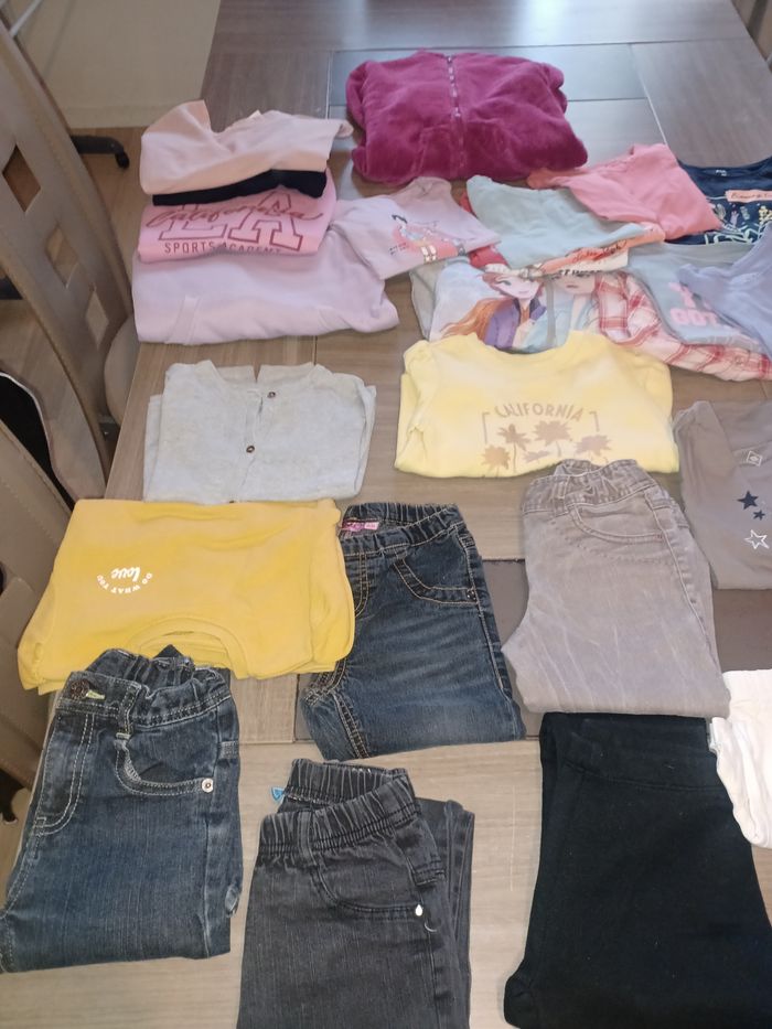 Lot vêtements fille 5ans et 6ans - photo numéro 5