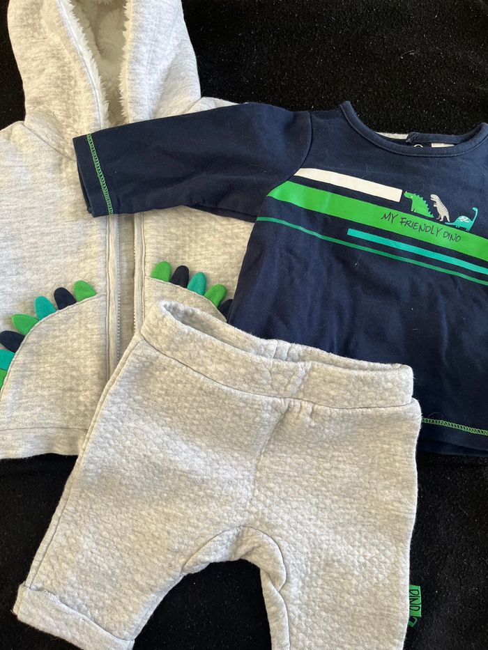 Ensemble 1 mois - photo numéro 2