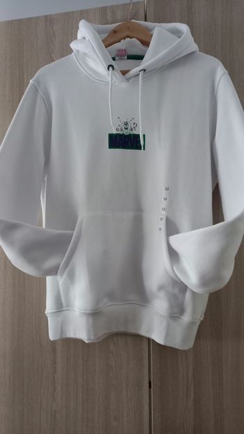 Sweet à capuche taille  M