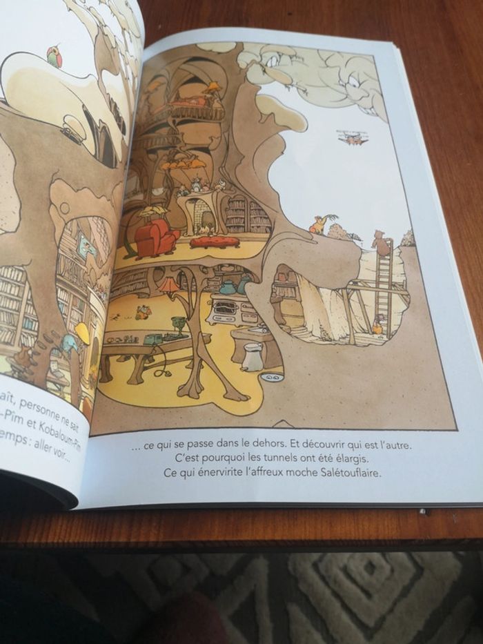 Livre l'affreux moche - photo numéro 2