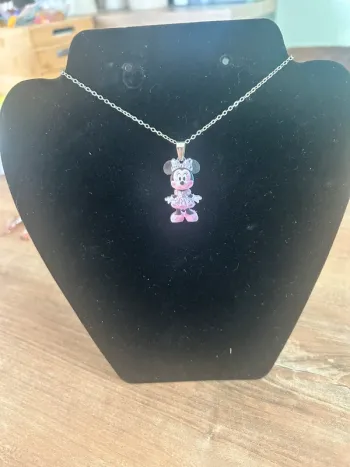 Collier Minnie neuf