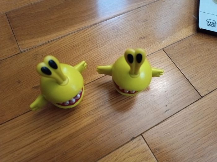 2 figurines  Skylanders qui claquent des dents quand on est fait avancer McDonald's 2014 - photo numéro 4