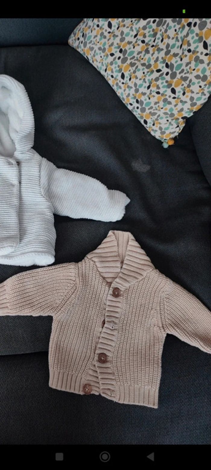 Brassière gilet beige naissance