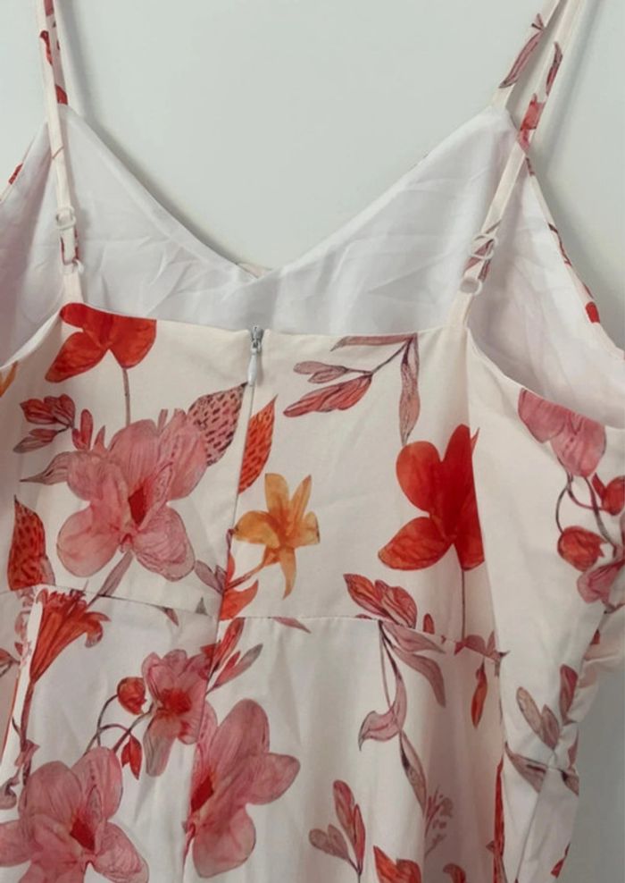 Robe fleuri neuve - photo numéro 3