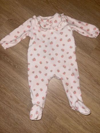 Pyjama velours rose motifs cœur fleurs
