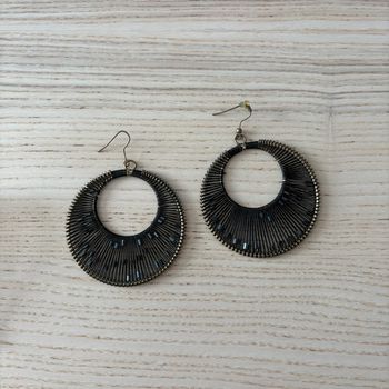 Boucles d’oreilles • noir 🌿