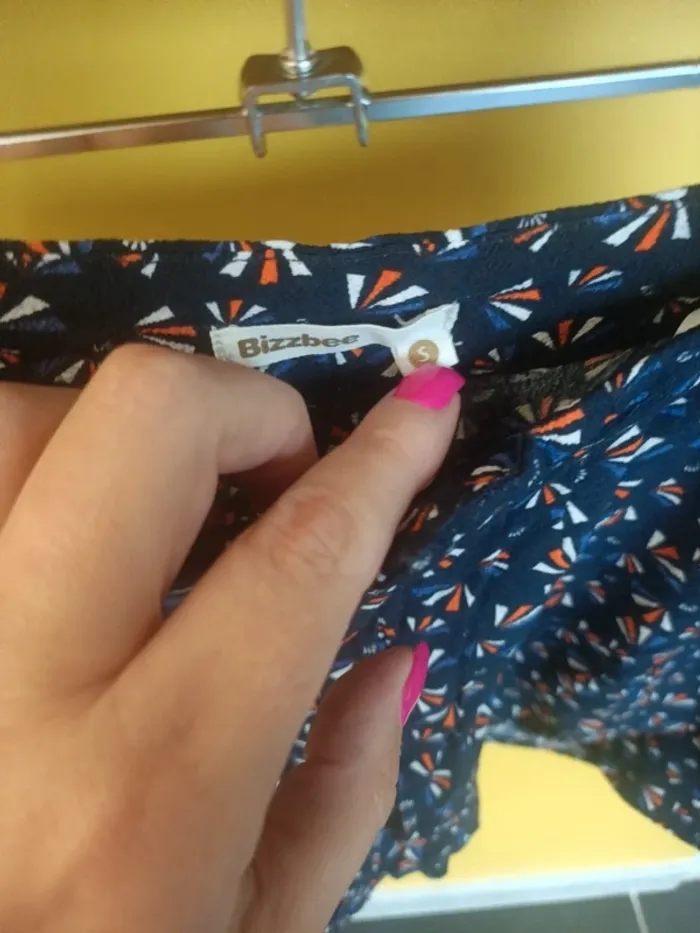 Joli petit short Bizzbee taille S - photo numéro 4