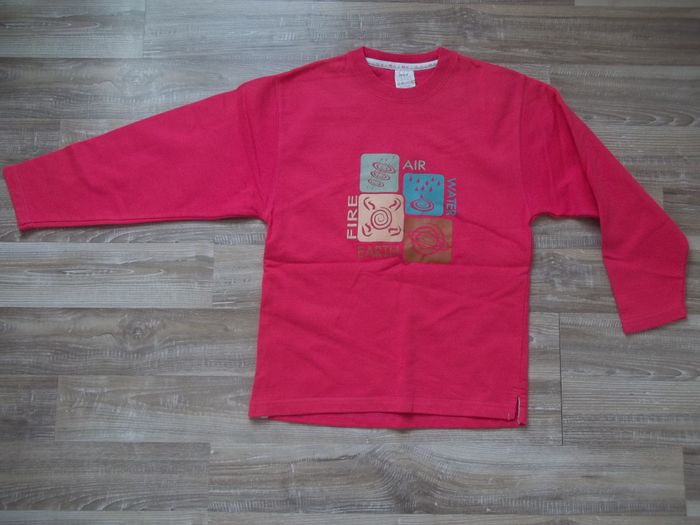 Sweat rouge 4 éléments 10/12 ans