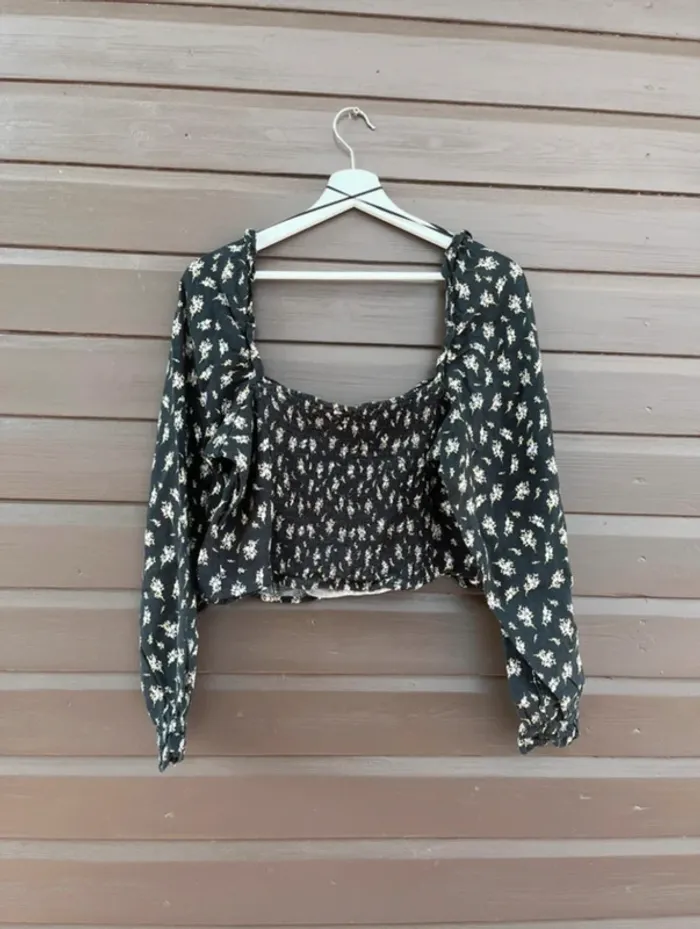 Crop top manches longues fleuri - photo numéro 4