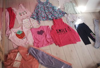 Lot de vêtements fille