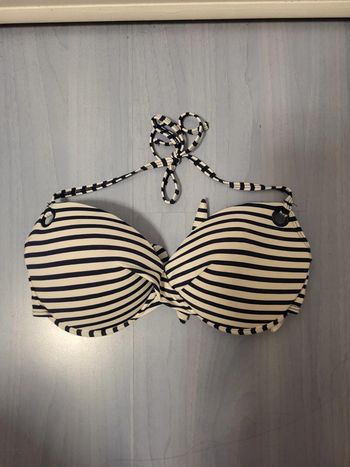 Superbe haut de maillot de bain