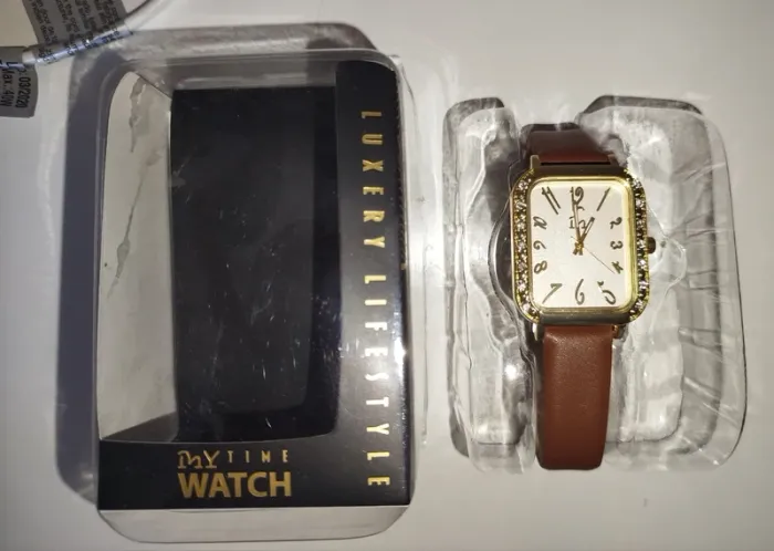 Montre femme - photo numéro 3