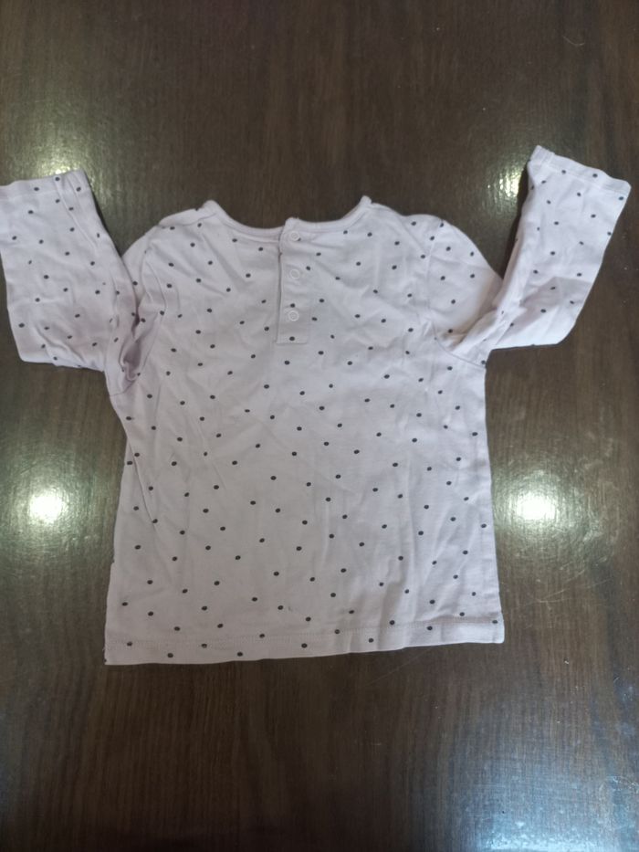 T-shirt M.L. "mom"rose pâle à pois kiabi 18mois - photo numéro 2