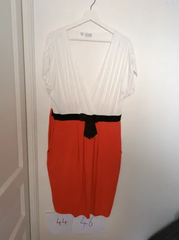 Robe 44-46
