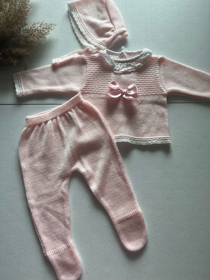 Tenu de naissance trousseau bonnet taille 1 mois dentelle neuf - photo numéro 2