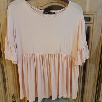 Magnifique haut femme  rose taille 36 Boohoo