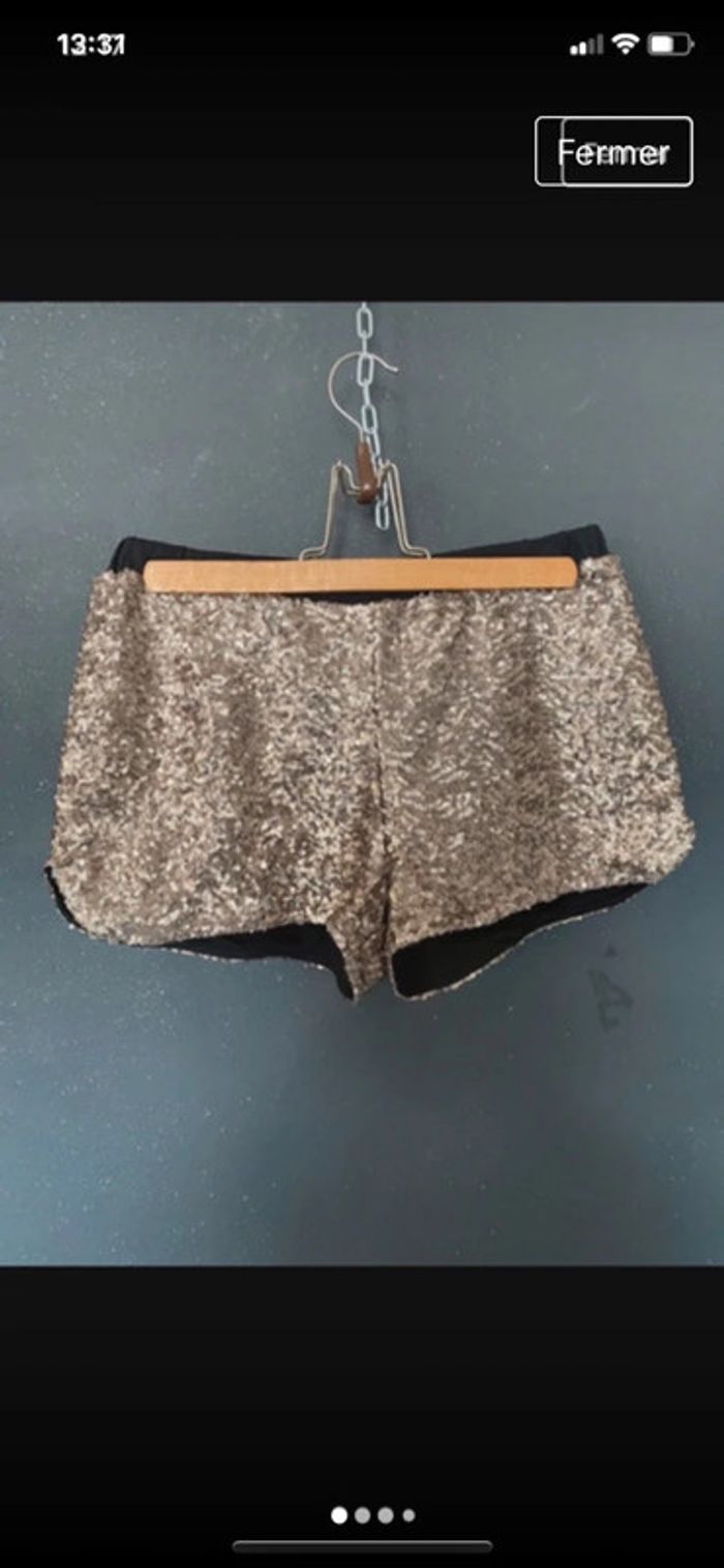 Short à sequins couleur mordoré