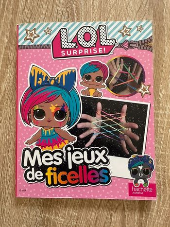 Livre LOL mes jeux de ficelles