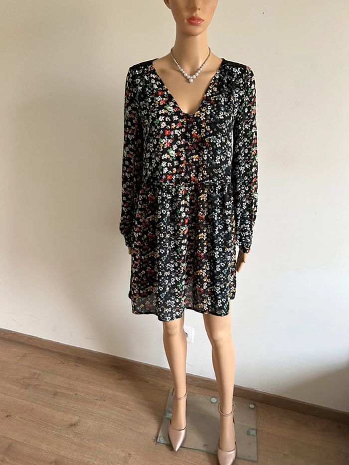 Robe fleurie à manches longues Only taille 34 jamais portée - photo numéro 3
