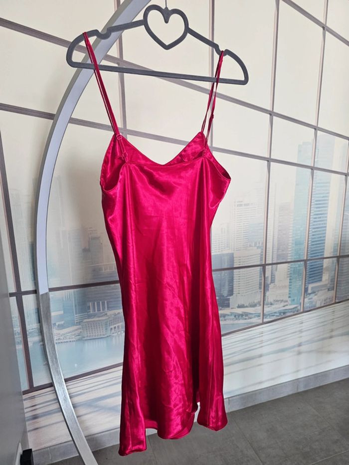 Nuisette rouge effet satin taille 40 - photo numéro 3