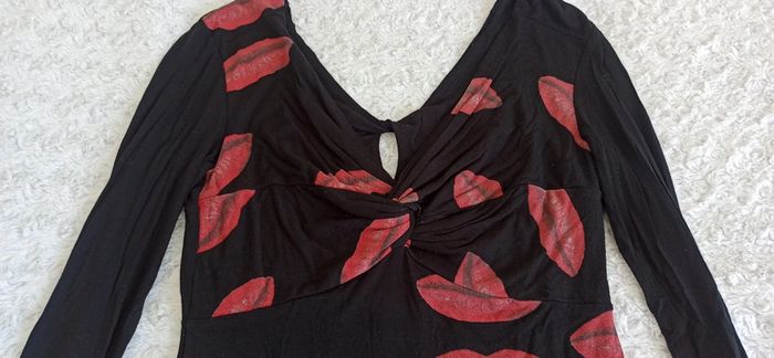 Top desigual taille M original bisous - photo numéro 2