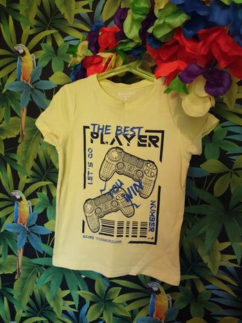 T-shirt player manettes
