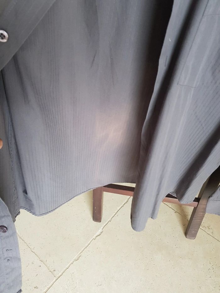 Chemise grise à fines rayures - photo numéro 8