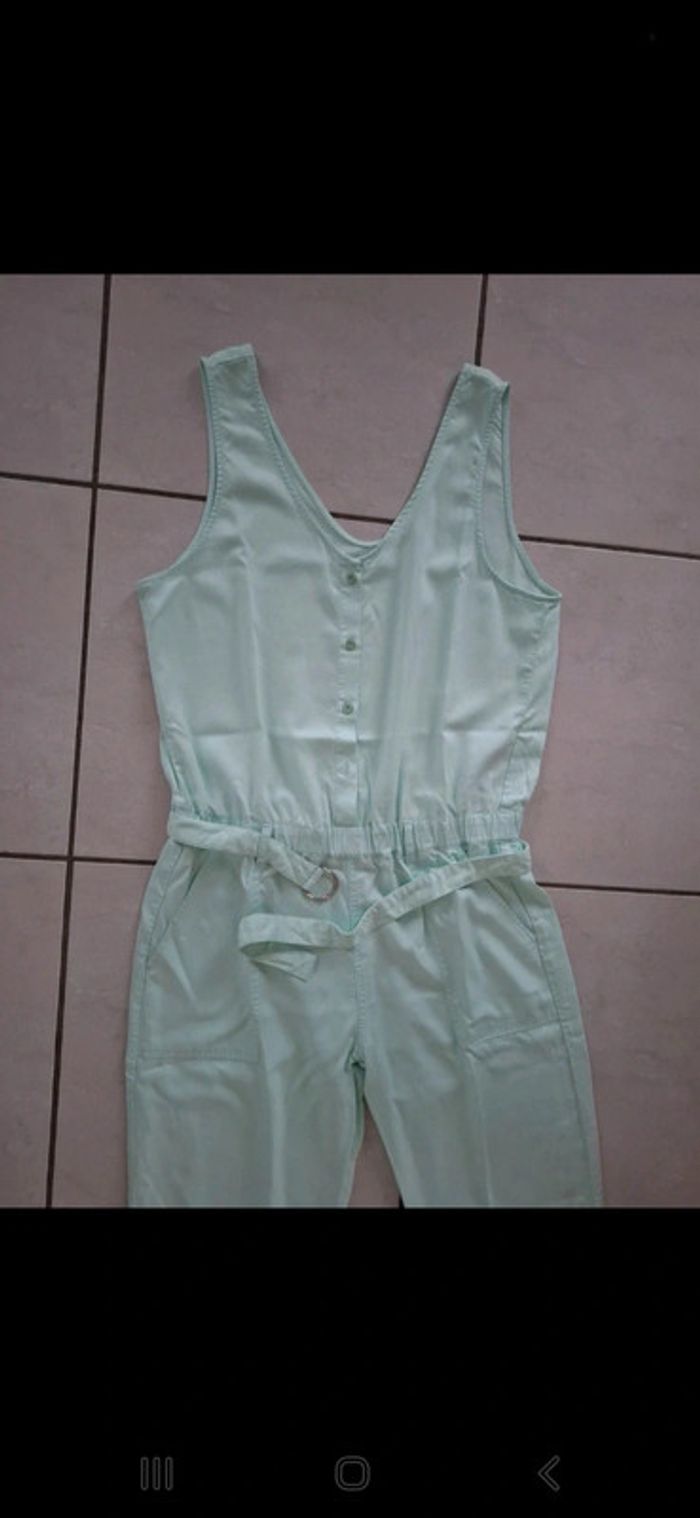 Combinaison neuve av ceinture