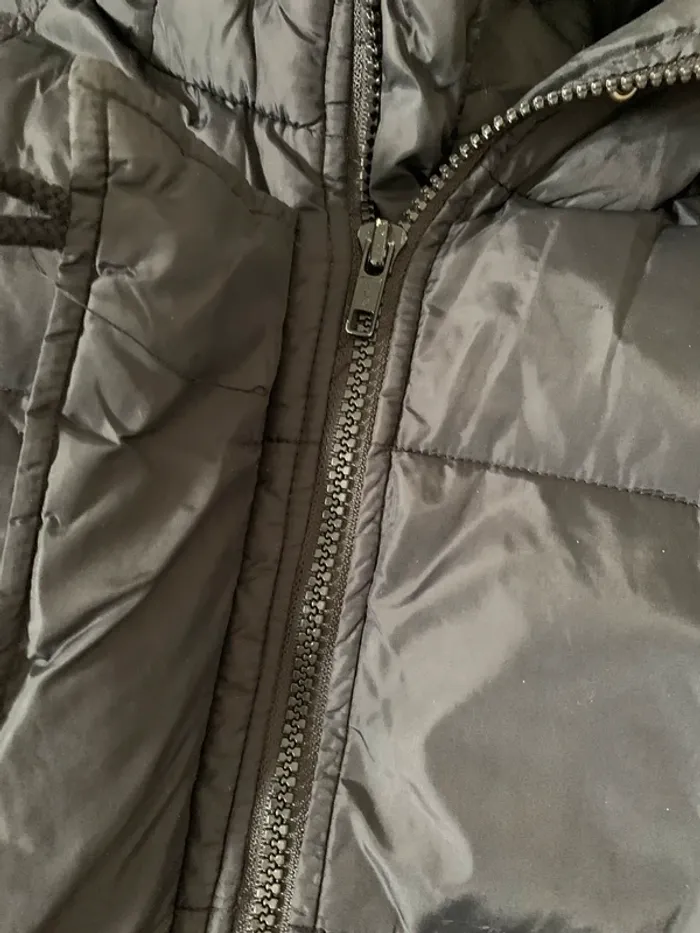 doudoune noir Naf Naf taille 40 - photo numéro 3