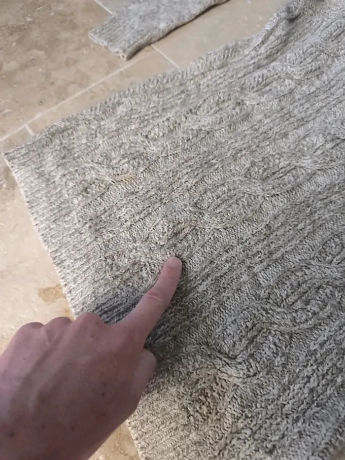 Magnifique pull femme couleur lin/crème style tricot XS Tommy Hilfiger, tâches devant - photo numéro 11