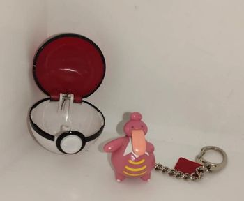 Figurine Pokémon Lickilicky + Pokéball porte-clés vintage