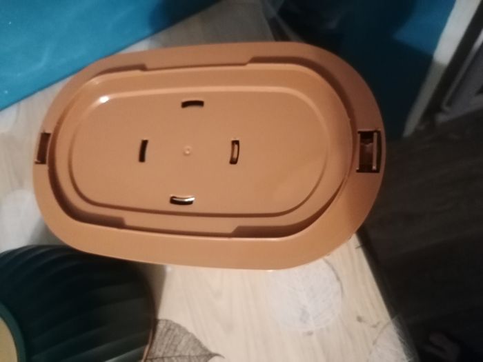 Lot 2 Boîtes à mouchoirs en plastique - photo numéro 5