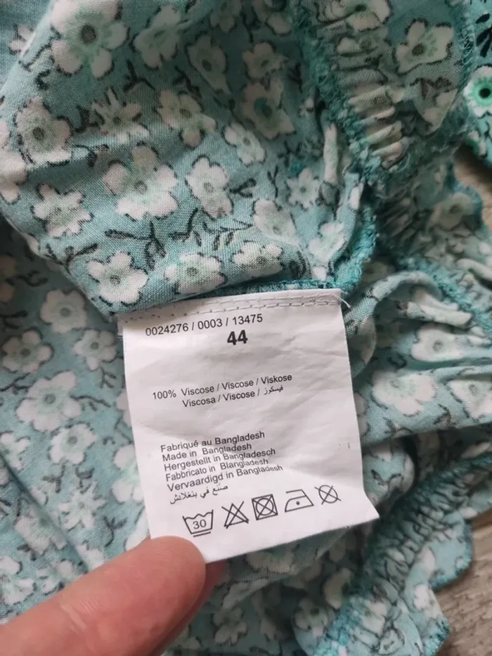 Blouse manches 3/4 taille smockée motifs fleuris tons bleu et vert taille 44 Liberto - photo numéro 9