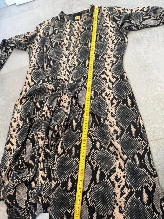 Robe en soie Boss Orange léopard femme taille 38 comme neuve - photo numéro 8