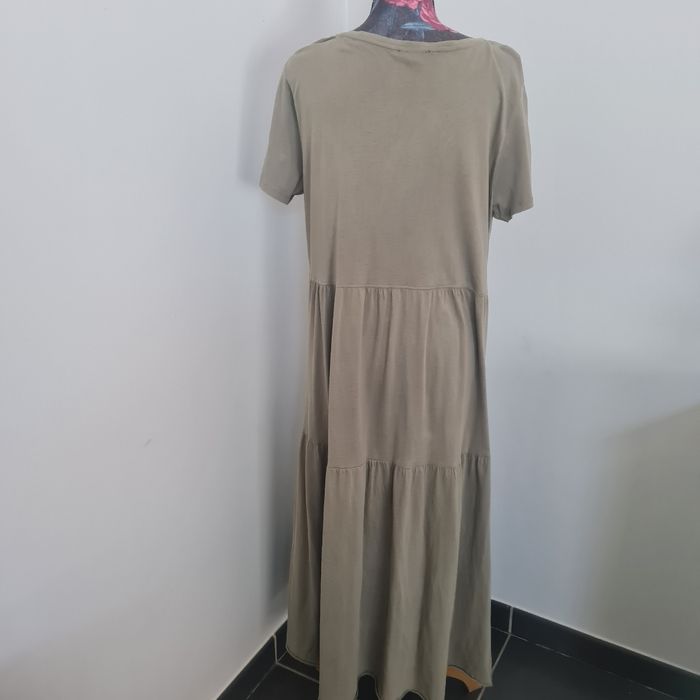 Jolie robe zara kaki - photo numéro 3