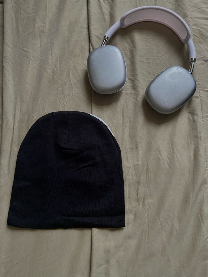 Bonnet noir et blanc - photo numéro 3