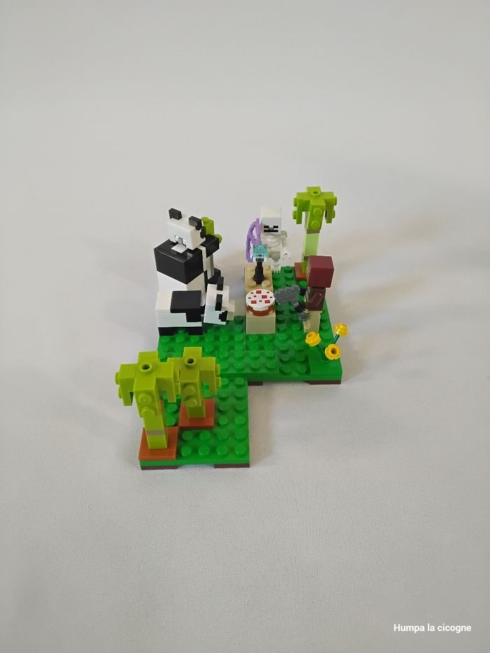 Lego Minecraft 21245 (M403) - photo numéro 3