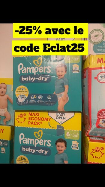 Deux cartons de couches taille 6