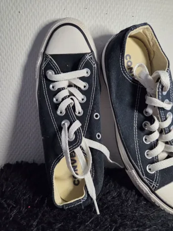 Converse base