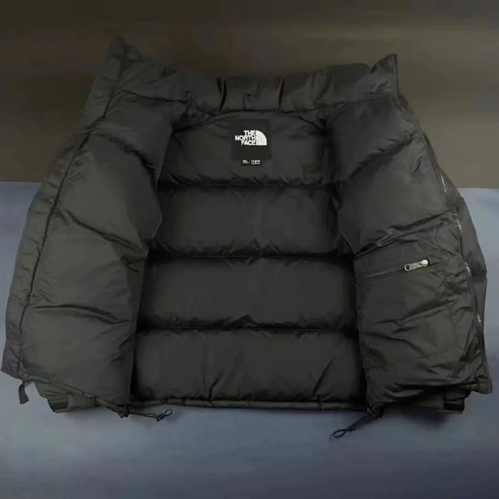 The North Face Doudoune 1996 Classique Unisexe Taille M - photo numéro 4