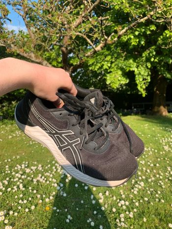 Chaussures de sport asics 36