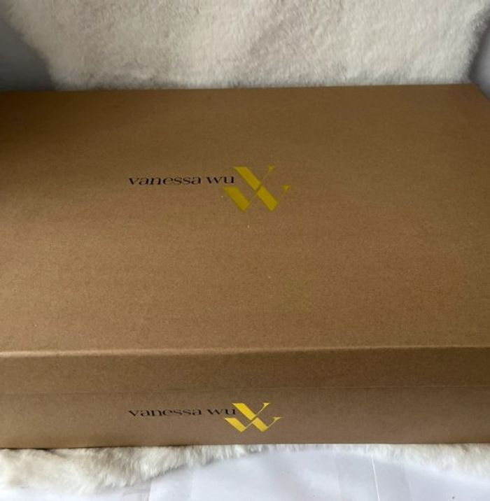 Bottes kaki Vanessa Wu pointure 39 Talons 4 cm Neuves dans la boîte d origine - photo numéro 9