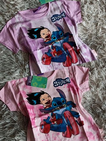 Lot 2 t-shirt Stitch 6 ans 💐