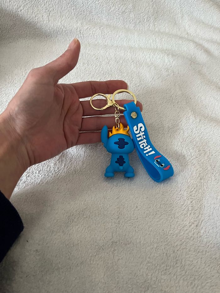 Porte clé Stitch Neuf - photo numéro 3