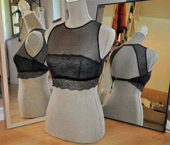H&M top voile et dentelle noir t.38 tb état