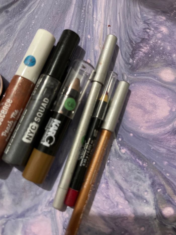 Divers maquillage - photo numéro 3