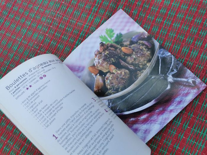 Curries, livre de recettes de Minouche Pastier - photo numéro 2
