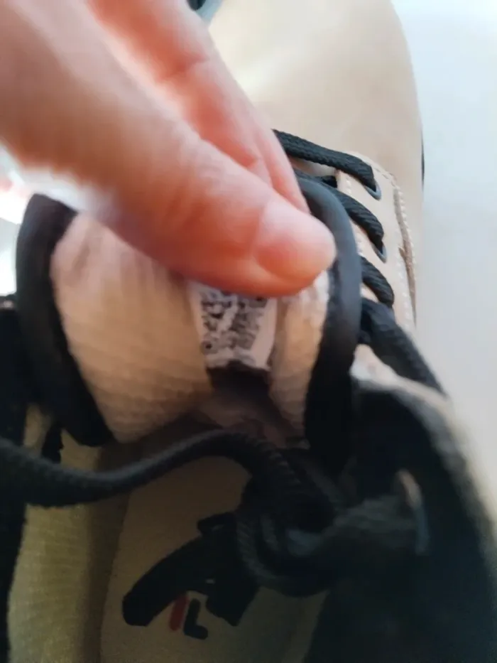 Superbe paire de chaussures de randonnée de marque Fila femme pointure 41 - photo numéro 10